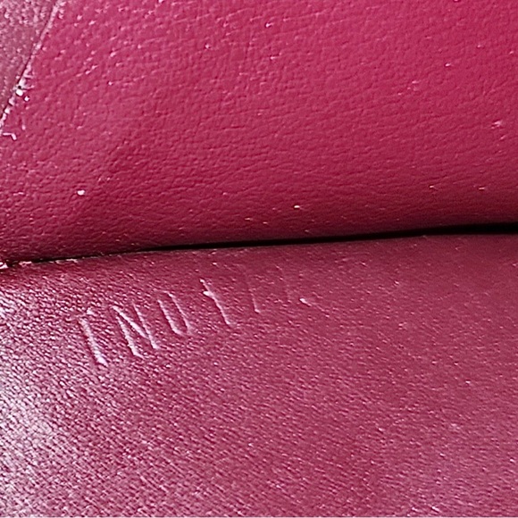 Louis Vuitton Sarah Wallet Rossmore Rouge Fauviste Vernis Portefeuille Gold Trim - Picture 16 of 16